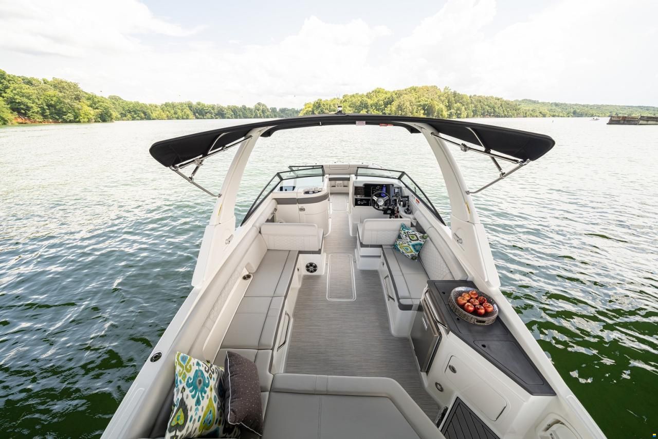 Sea Ray SDX 290 OB Europe