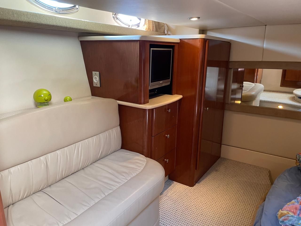 Meridian Yachts 411