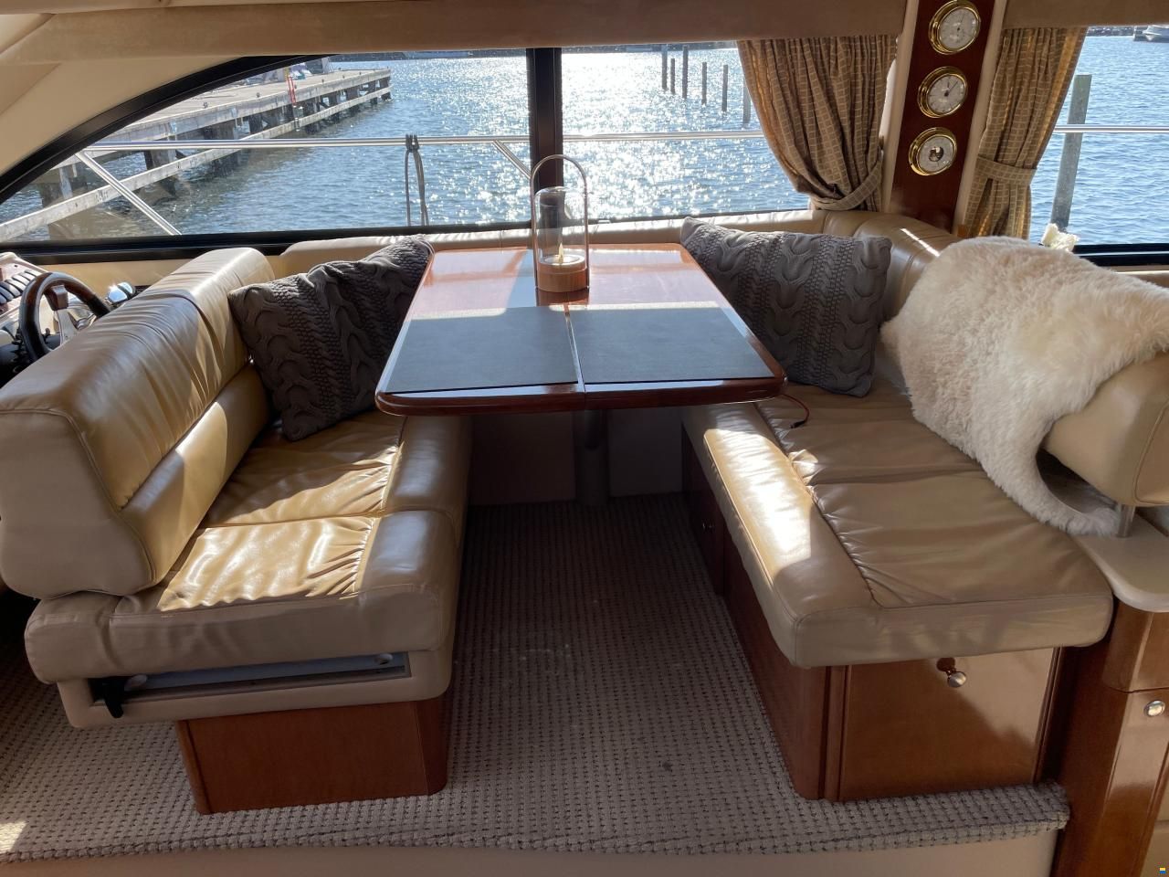 Meridian Yachts 411