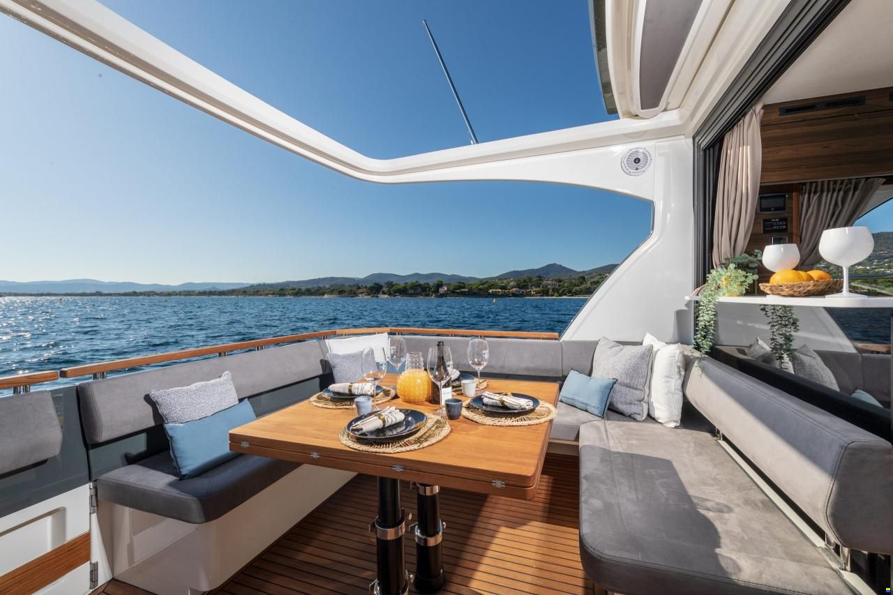Marex 440 Gourmet Cruiser