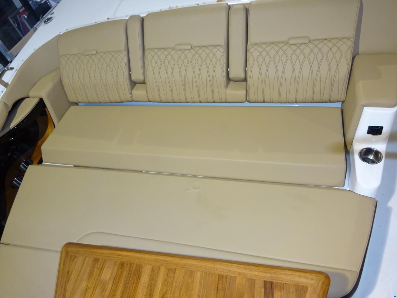Sea Ray 370 DA