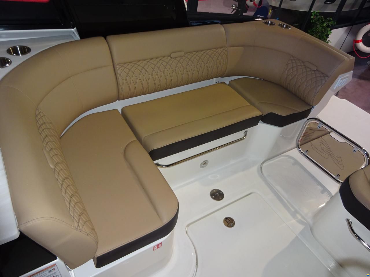 Sea Ray 370 DA