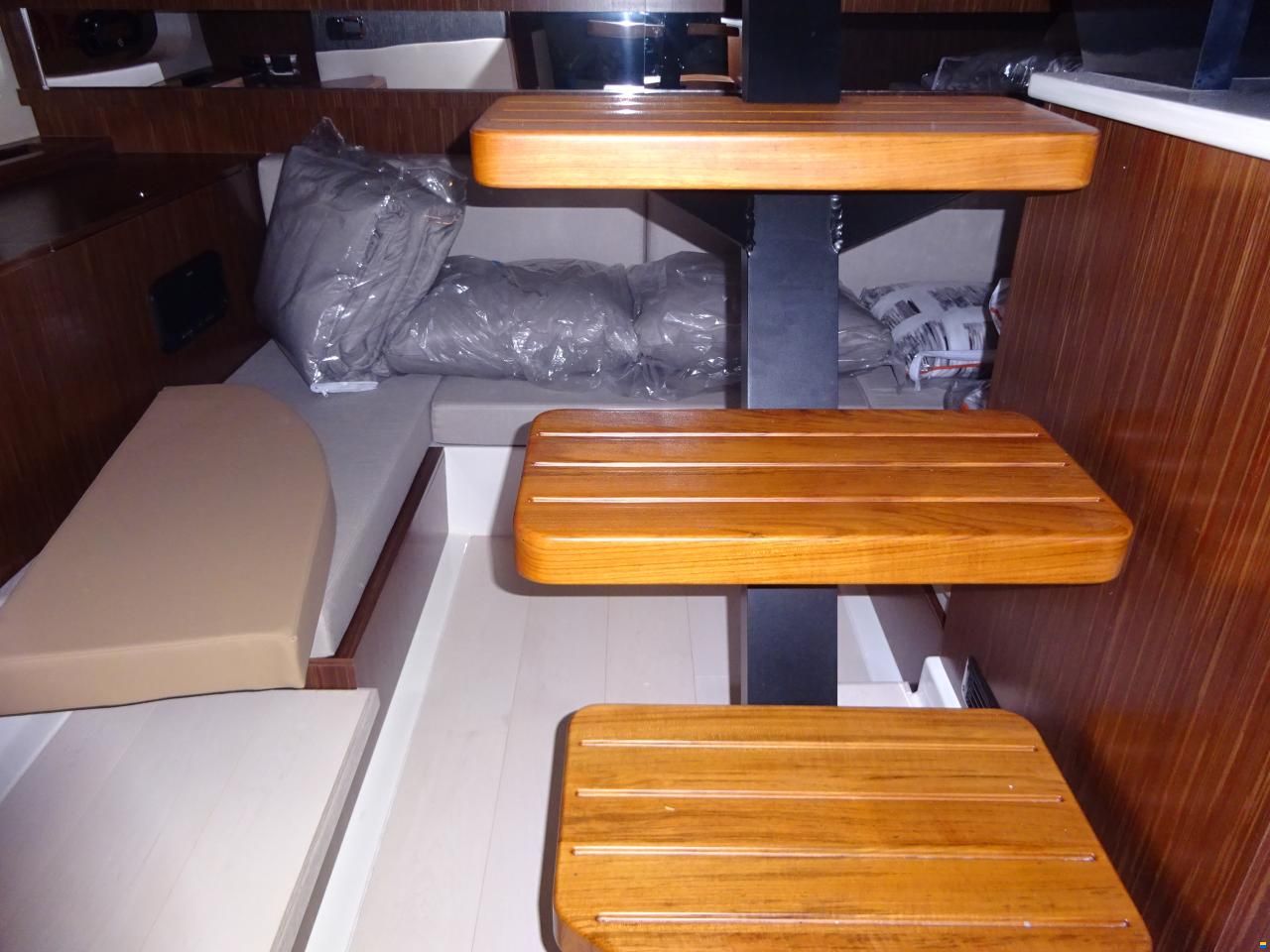 Sea Ray 370 DA