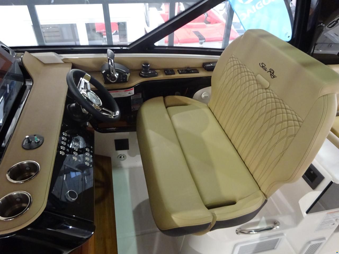 Sea Ray 370 DA
