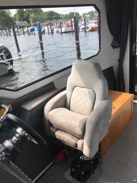 Buster Boats Buster Phantom