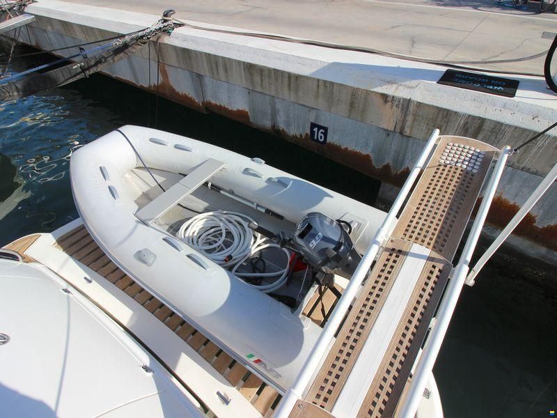 Sunseeker Predator 56