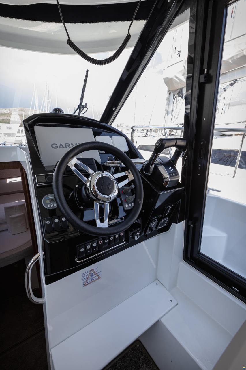 Jeanneau Merry Fisher 895 Offshore