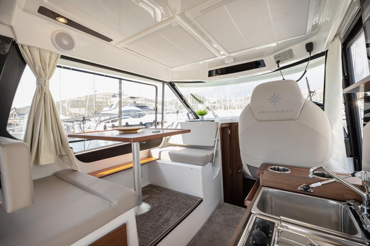 Jeanneau Merry Fisher 895 Offshore