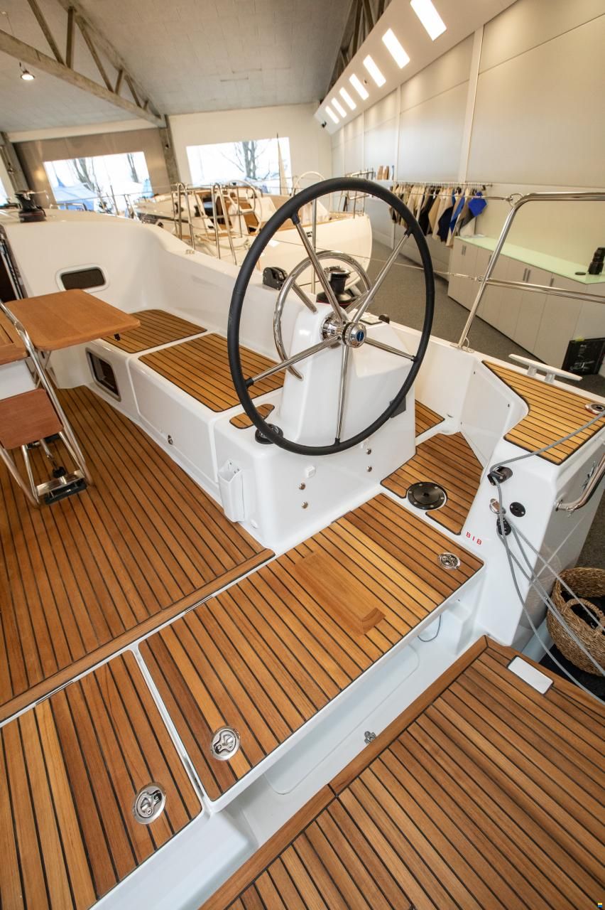 Jeanneau Sun Odyssey 380