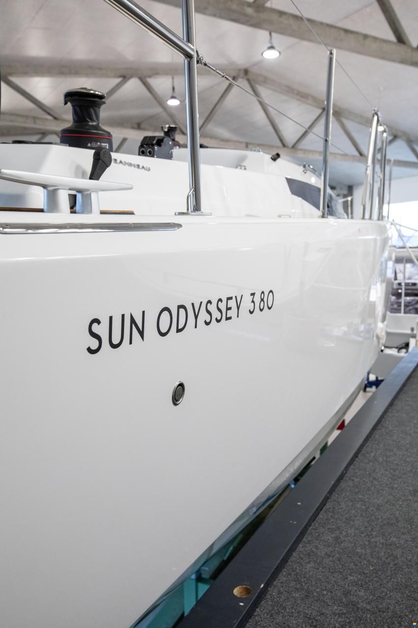 Jeanneau Sun Odyssey 380