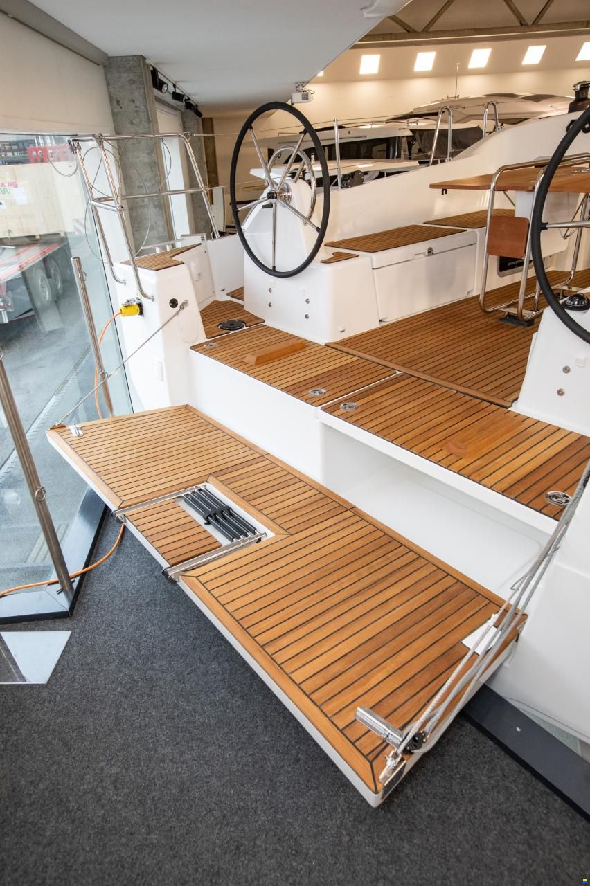 Jeanneau Sun Odyssey 380