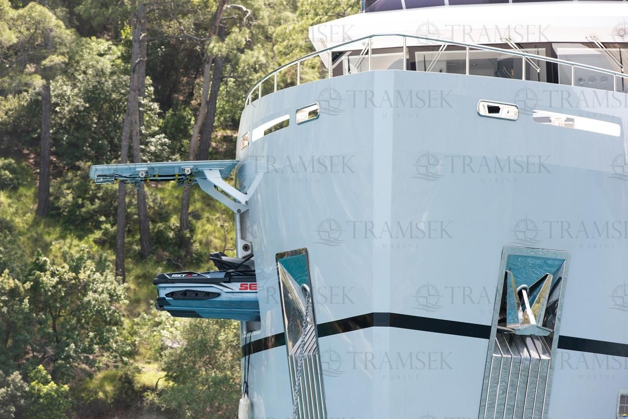 EXPLORER 27m  BIG JOY - Arkin Pruva