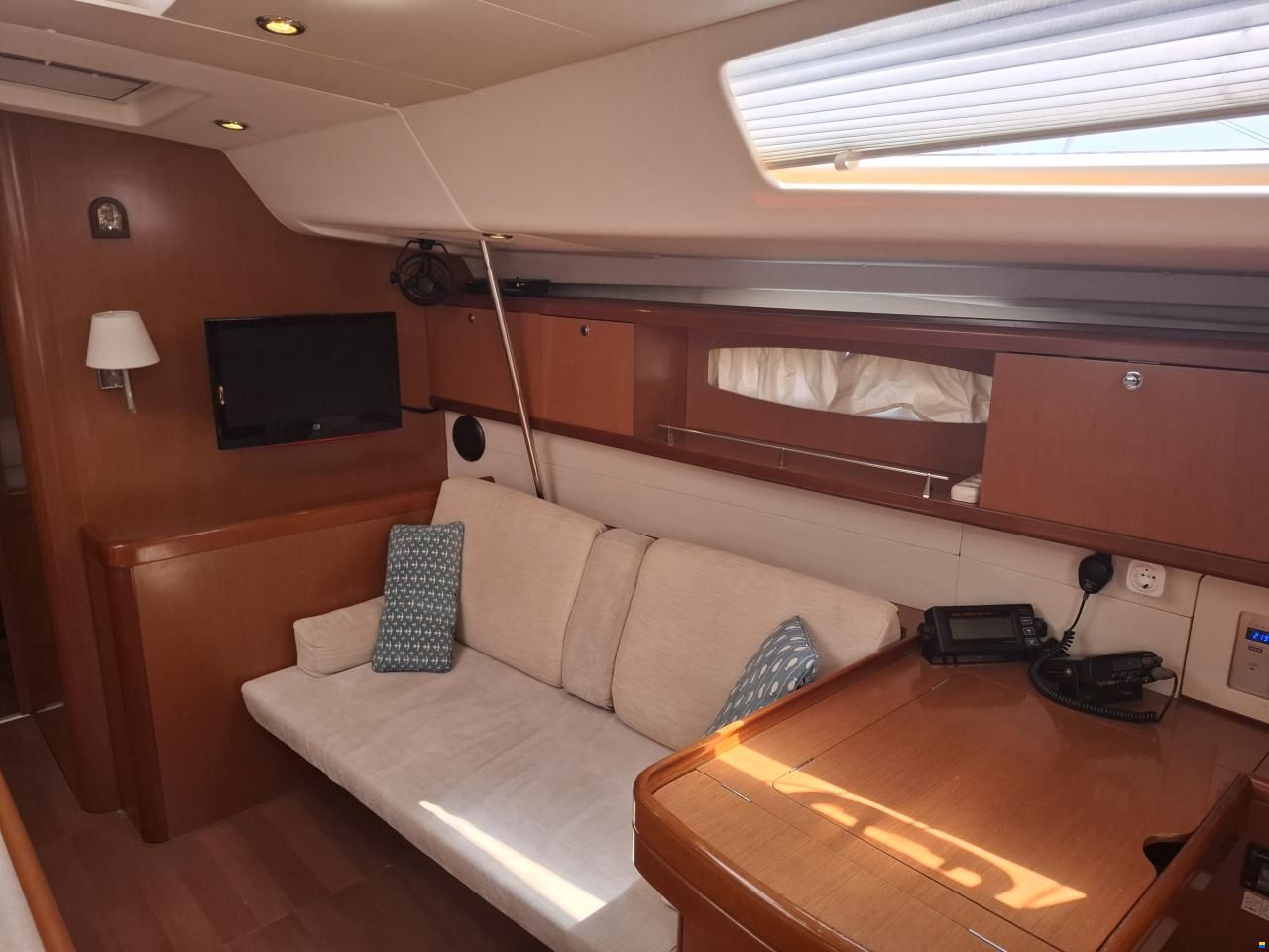 Beneteau Oceanis 54