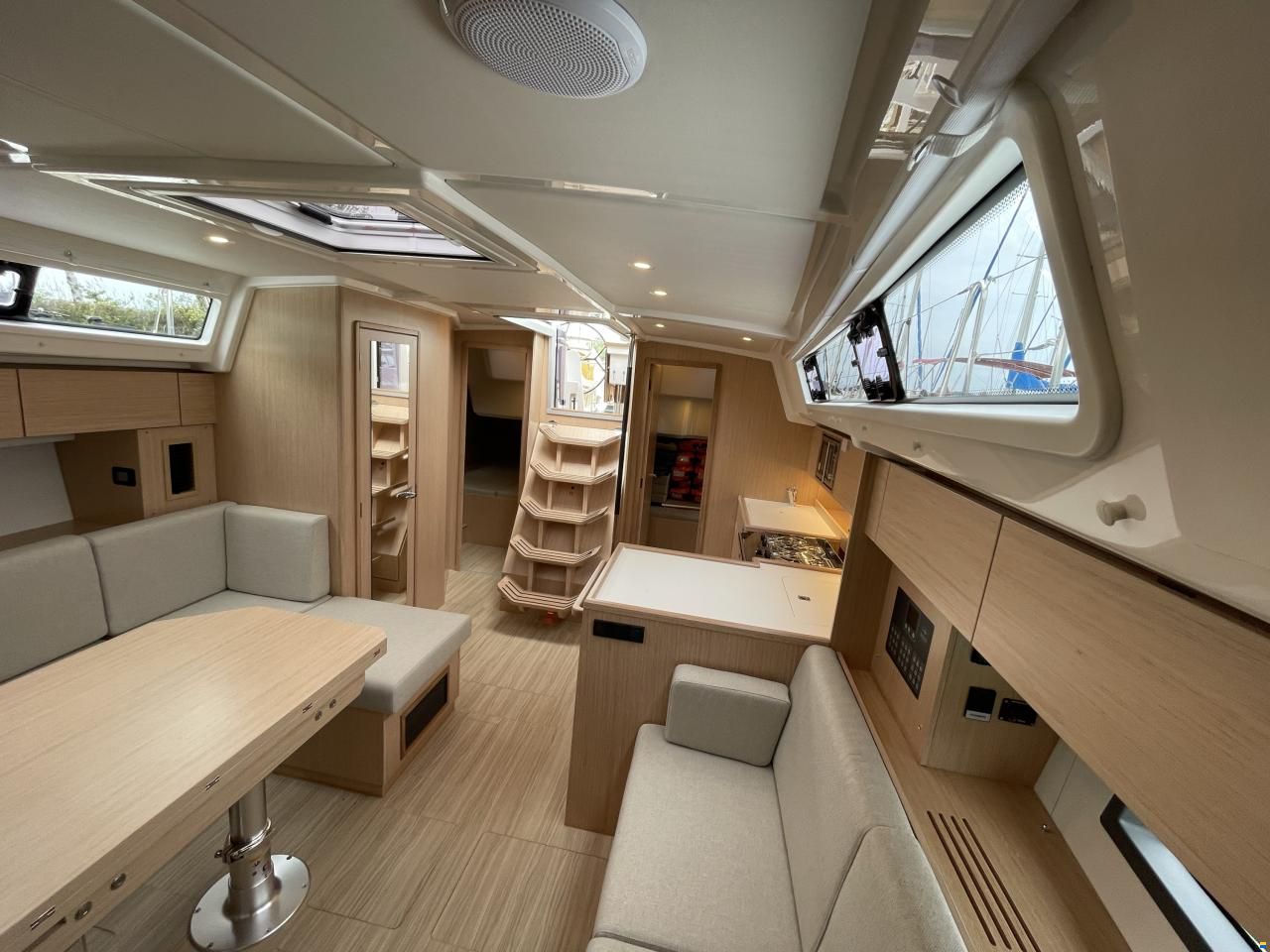Bavaria C42 - 2023