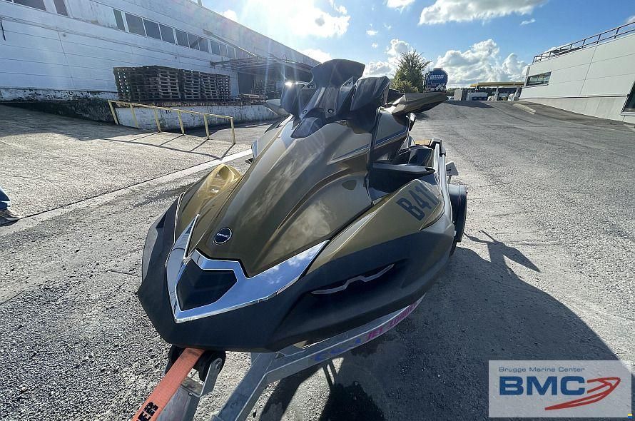 Kawasaki Ultra 160LX