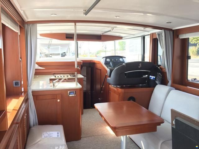 Beneteau Swift Trawler 44