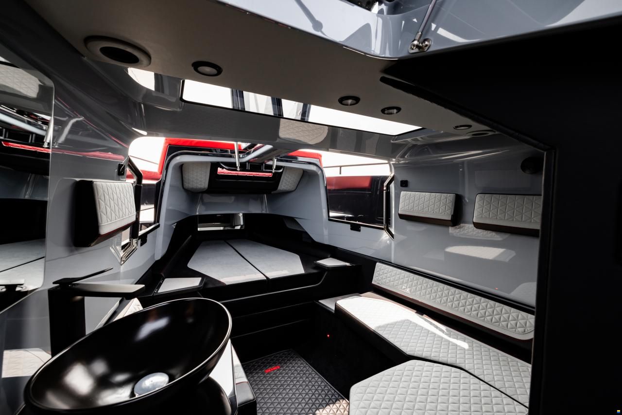 Brabus Shadow 900 Cross Cabin