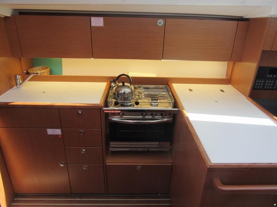 Bavaria C38