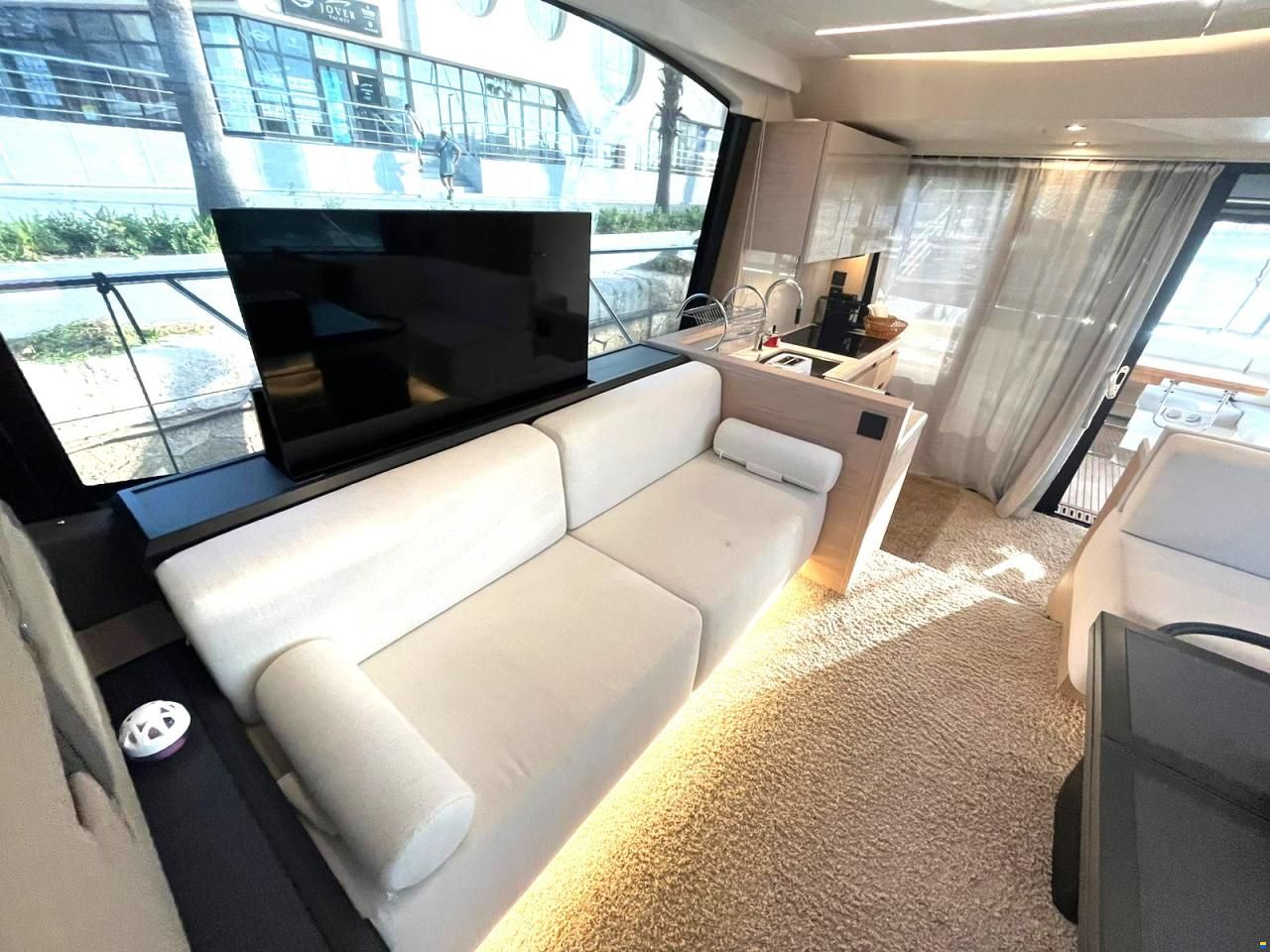 Beneteau Monte Carlo 52