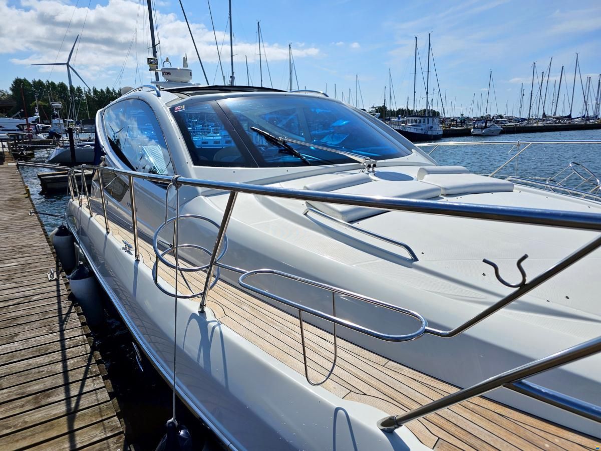Cranchi Mediterranee 43 HT Volvo Penta IPS-600