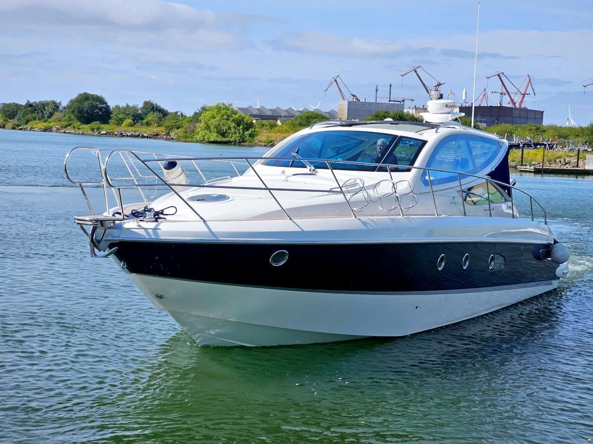 Cranchi Mediterranee 43 HT Volvo Penta IPS-600