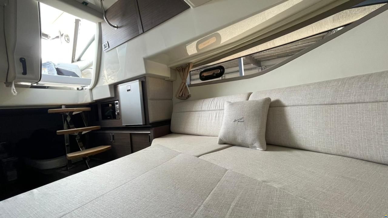 Sea Ray Sundancer 320