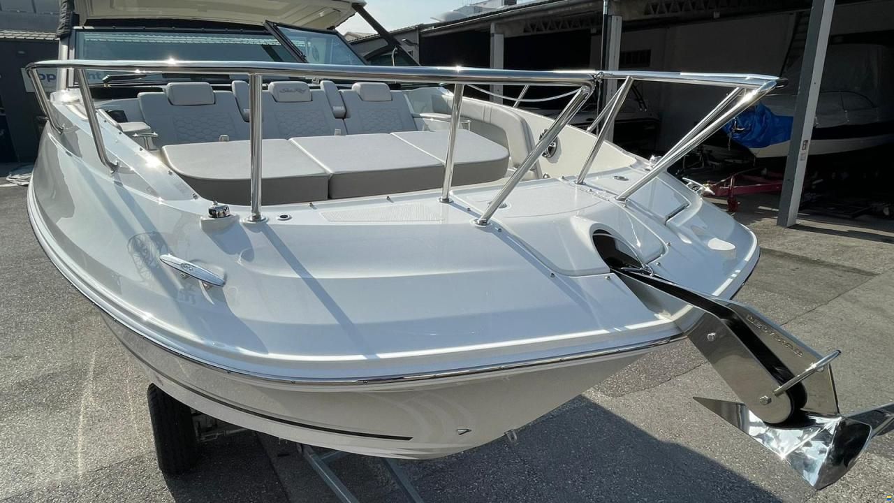 Sea Ray Sundancer 320