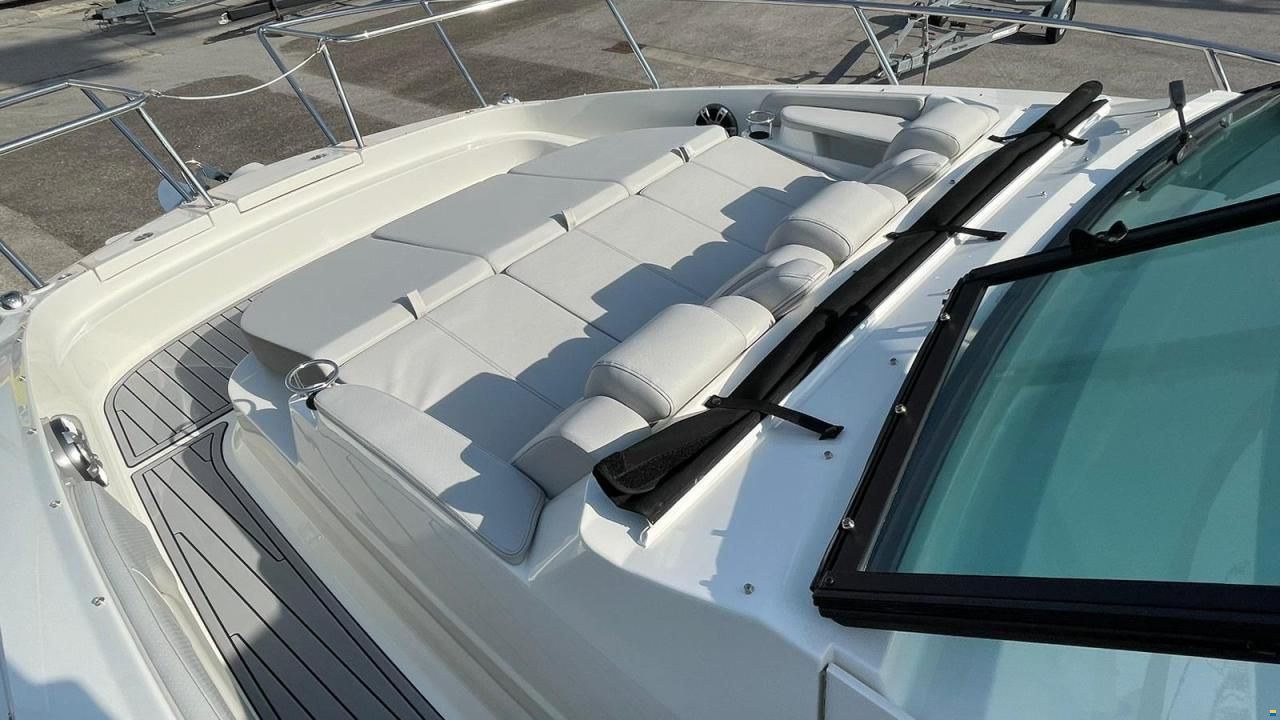 Sea Ray Sundancer 320
