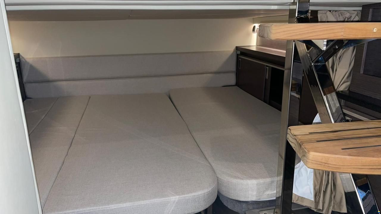 Sea Ray Sundancer 320