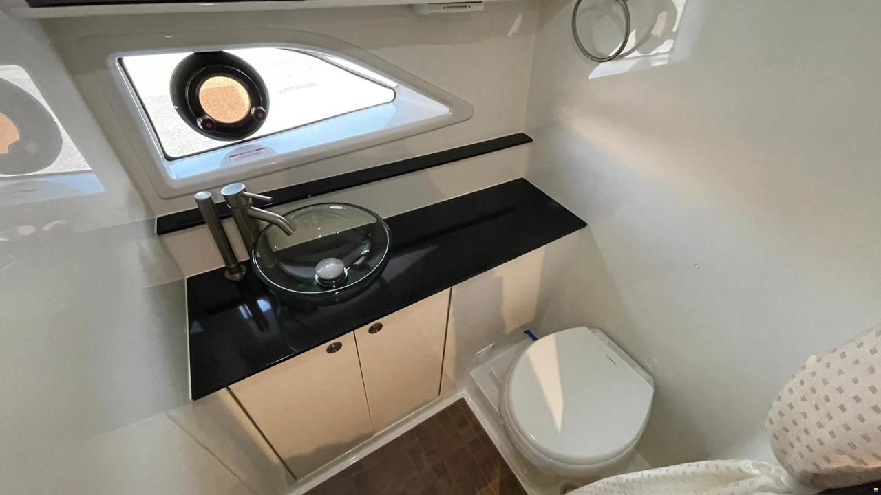 Sea Ray Sundancer 320