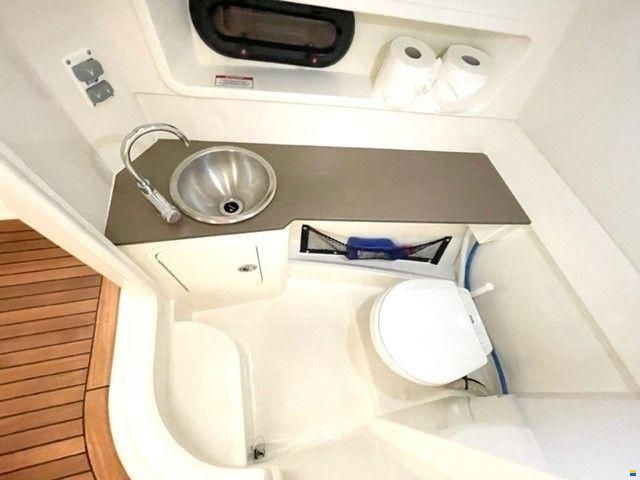 Sea Ray 210 SPX