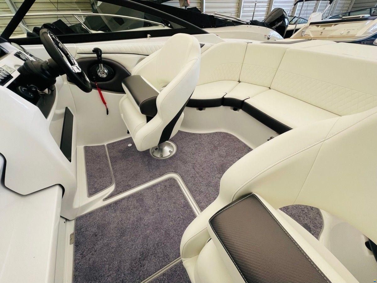 Sea Ray 370 Sundancer