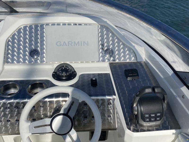 Sunseeker Mohawk 29