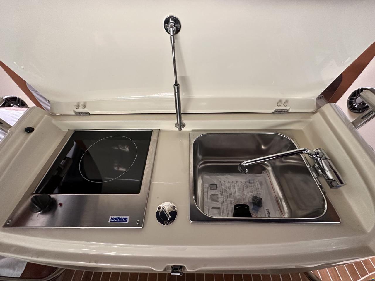 Invictus GT280 Vollausstattung S&uuml;&szlig;wasser 2. Hand