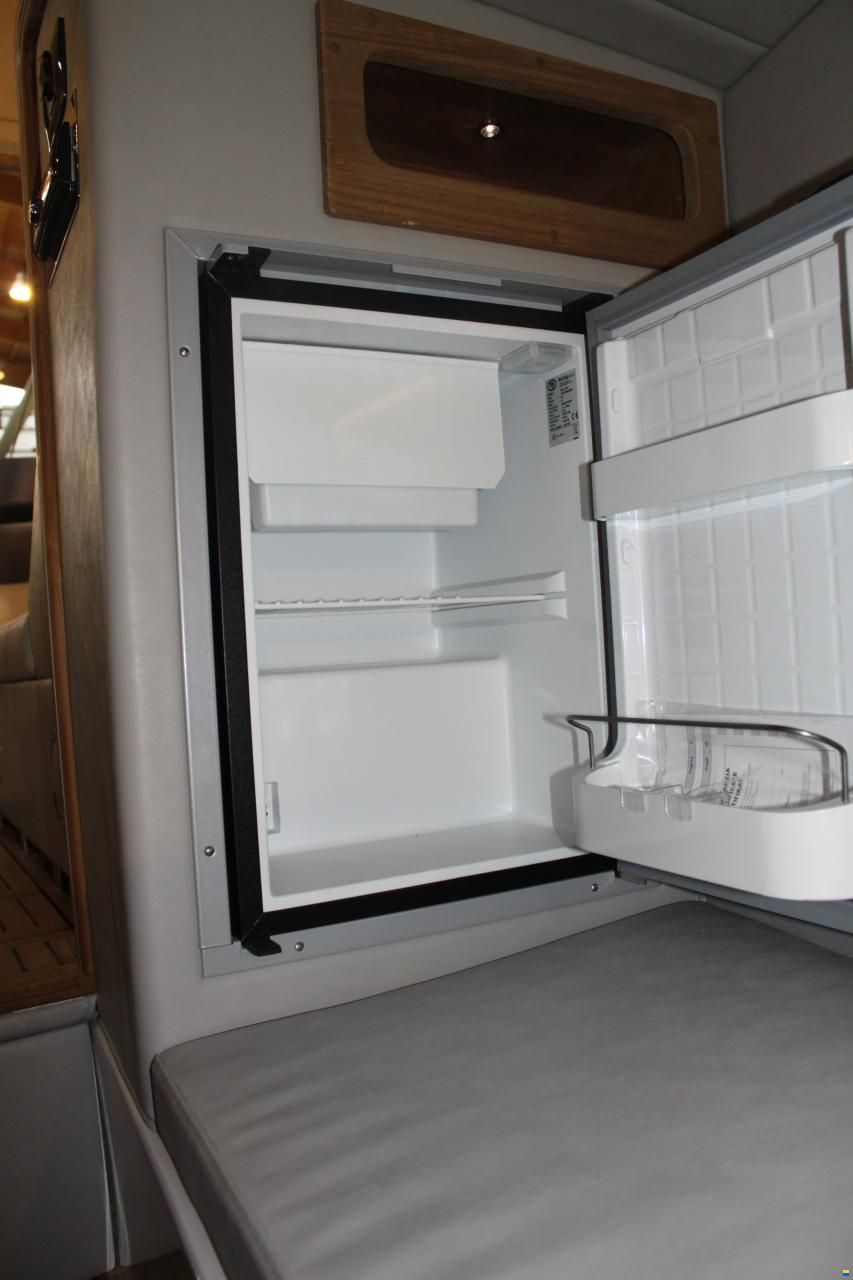 A. Mostes New Venere 255