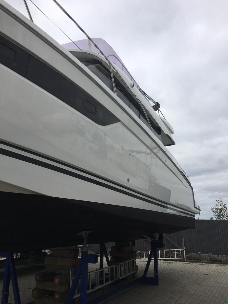 Jeanneau Valasco 43 F