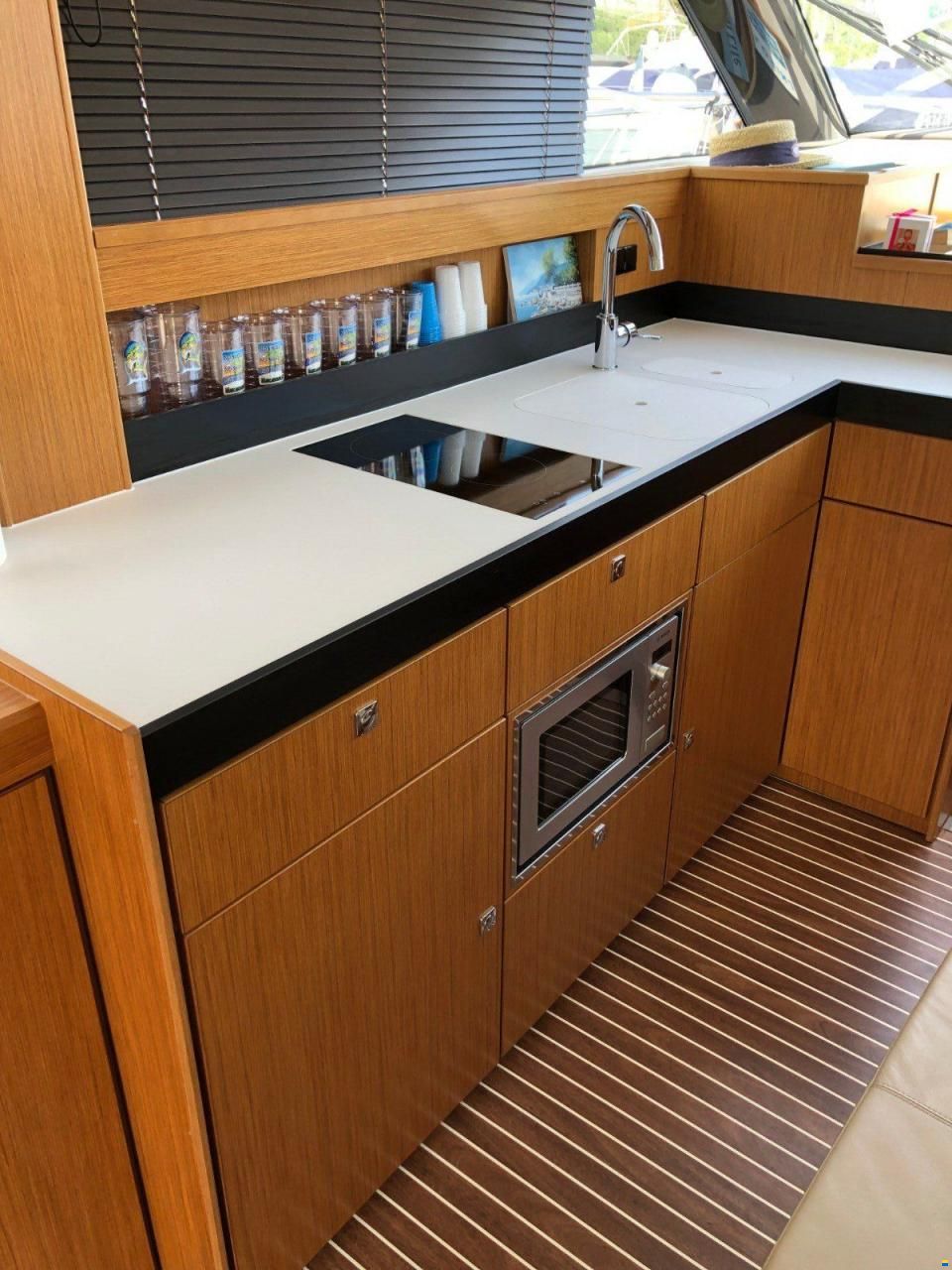Bavaria 420 FLY - 2016 - IPS 600