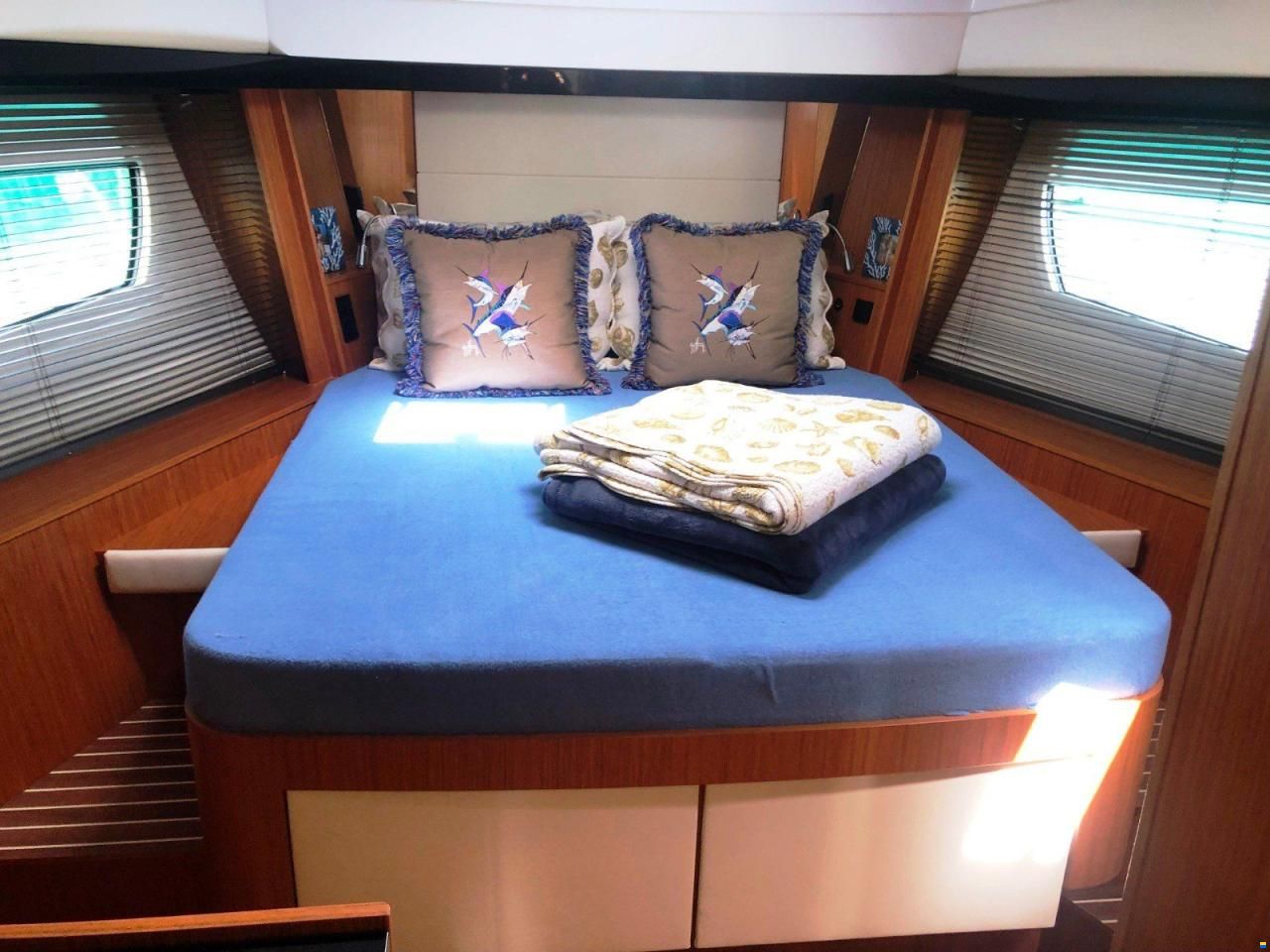 Bavaria 420 FLY - 2016 - IPS 600