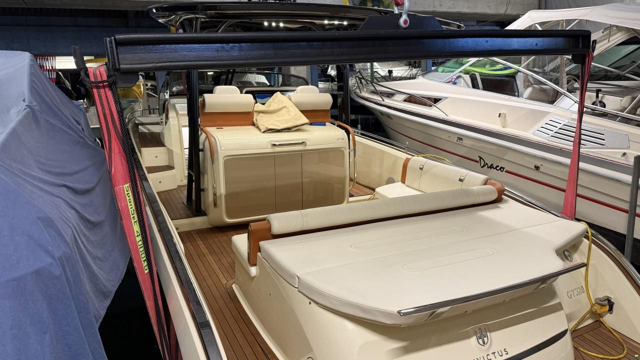 Invictus GT 320