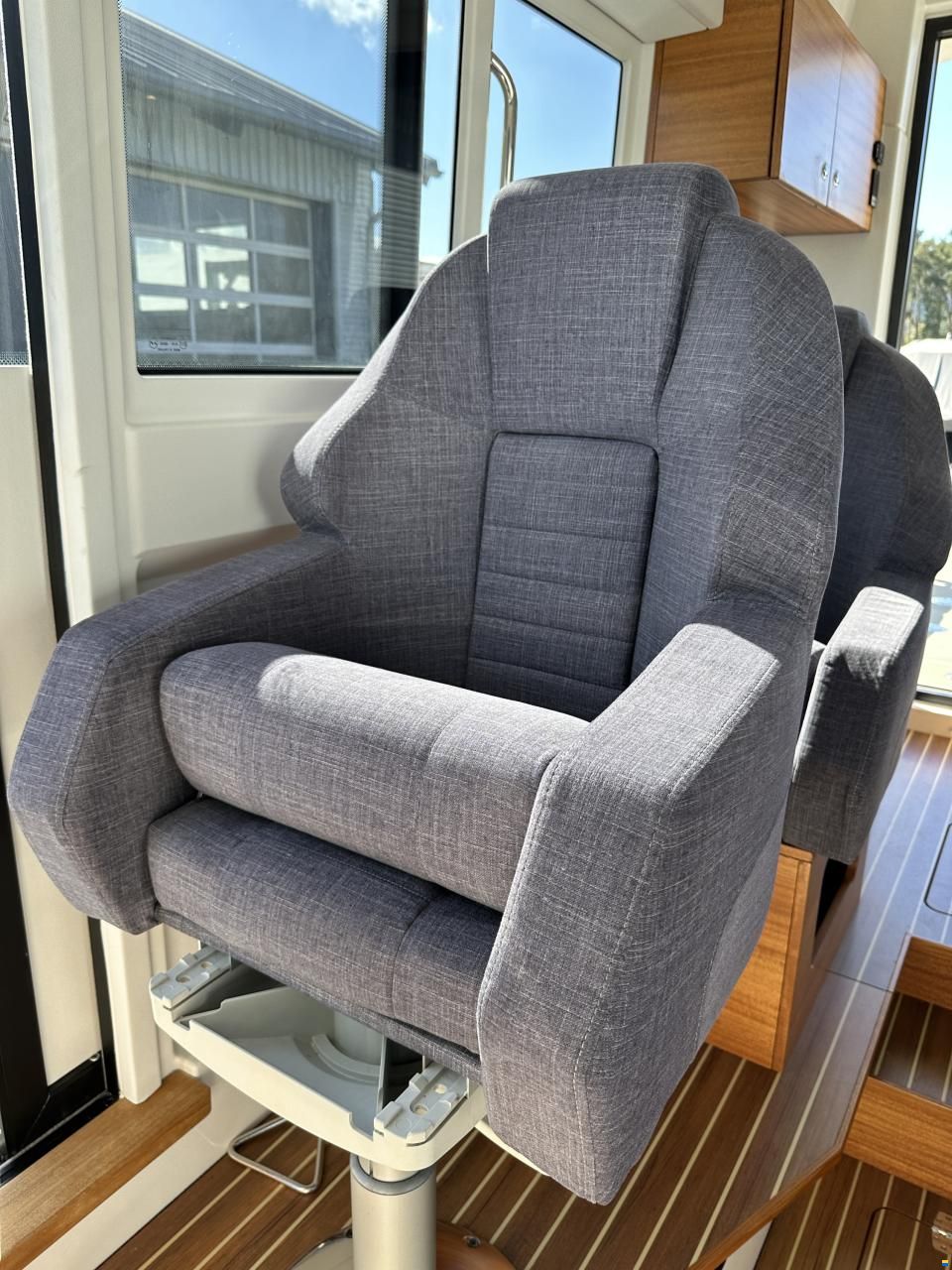 Paragon Yachts 31 Cabin