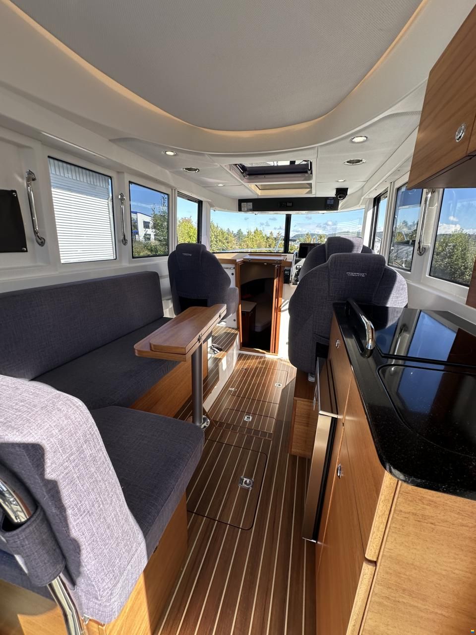 Paragon Yachts 31 Cabin
