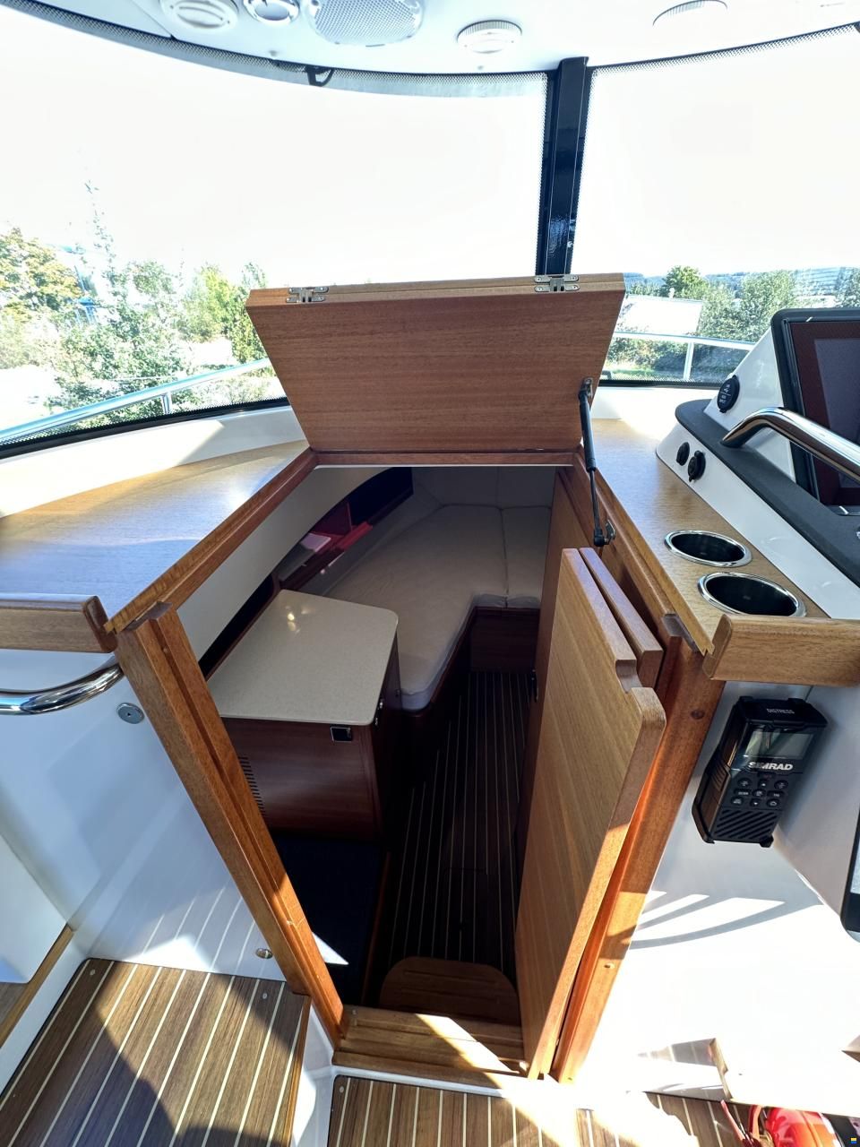Paragon Yachts 31 Cabin