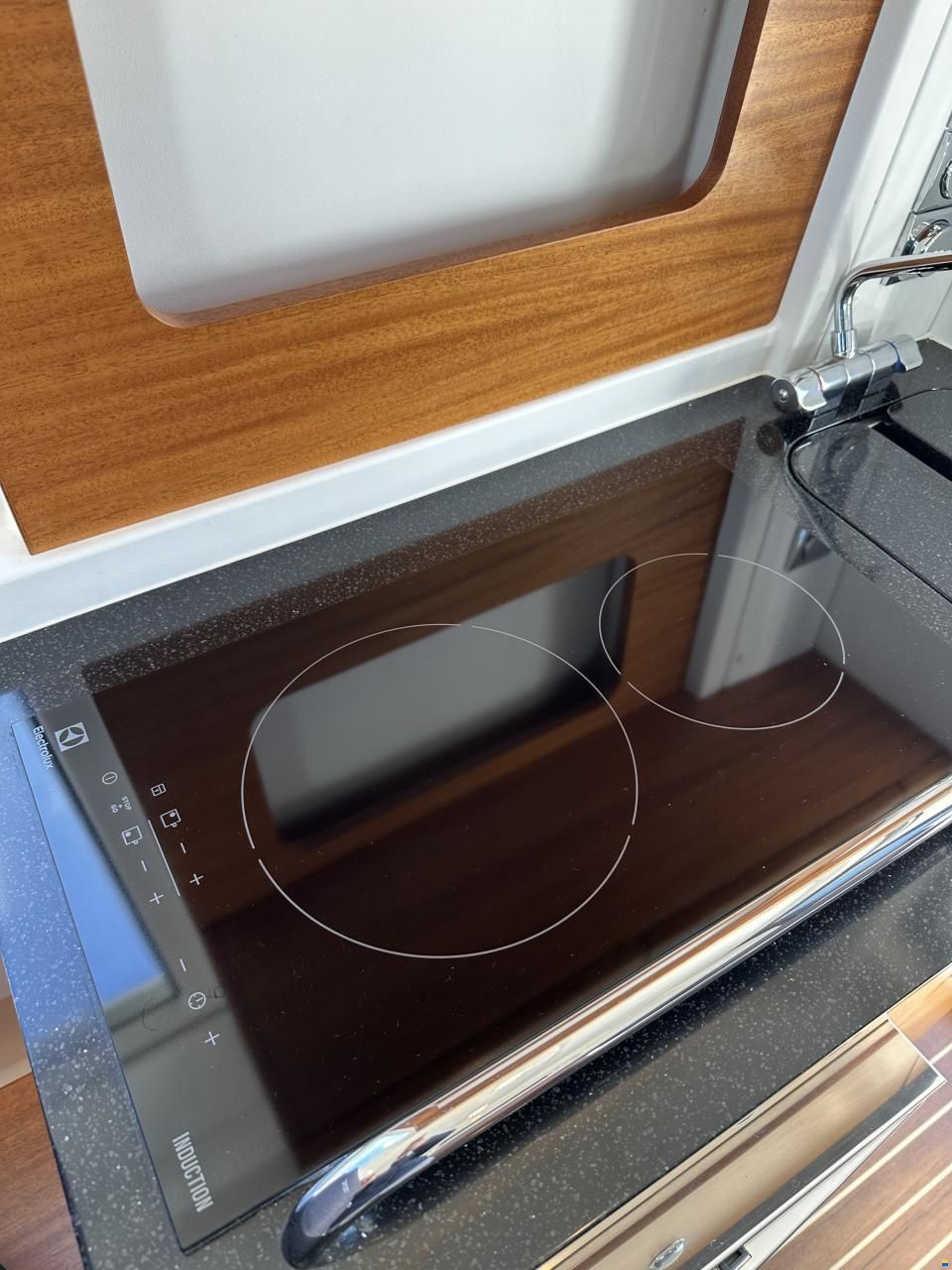 Paragon Yachts 31 Cabin