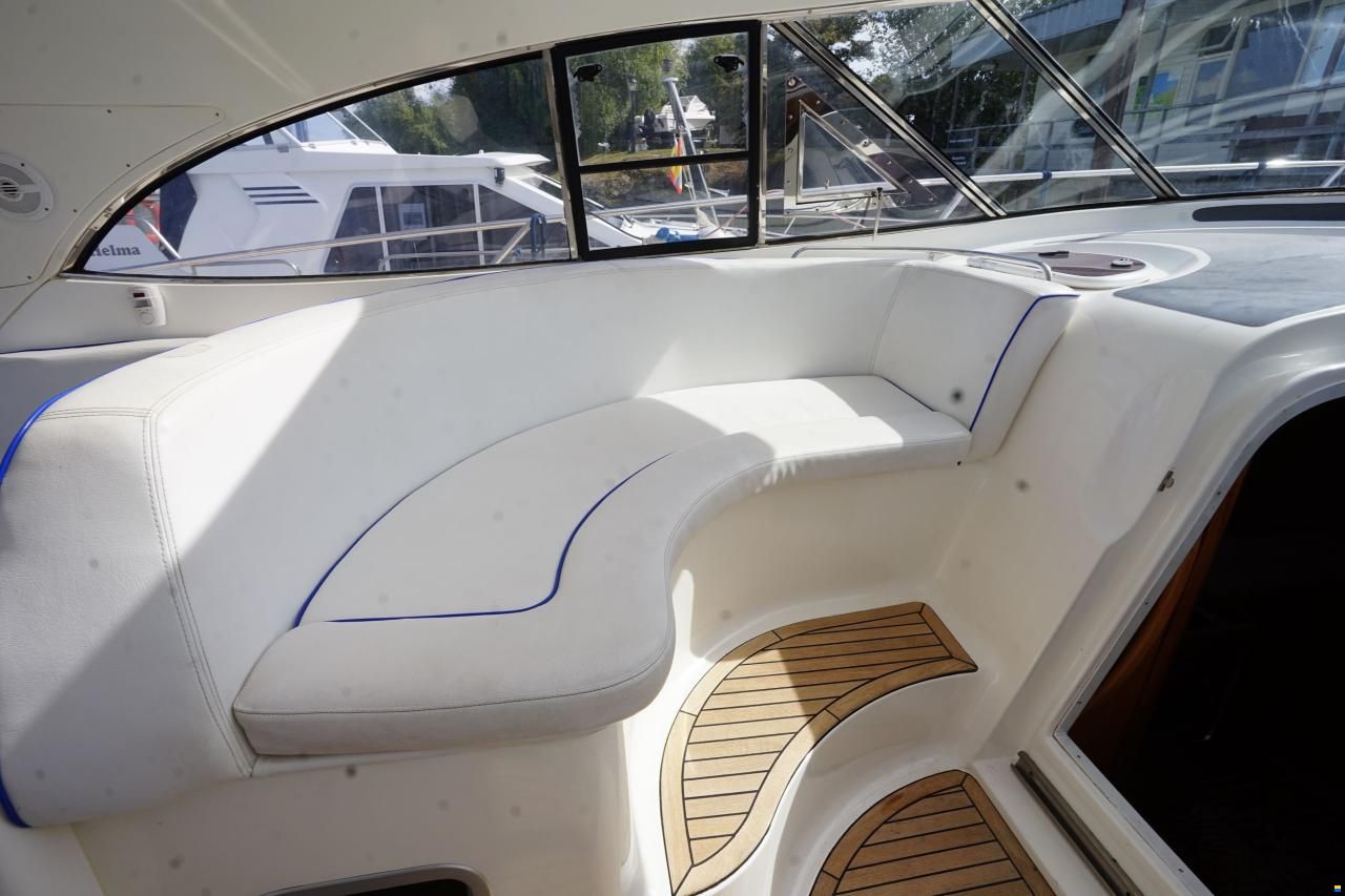 Bavaria 42 HT Sport IPS-500 - Hydraulic Platform