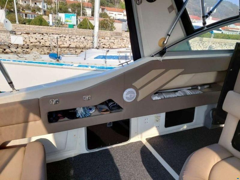Sea Ray 370