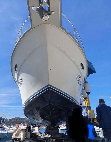 Sea Ray 370
