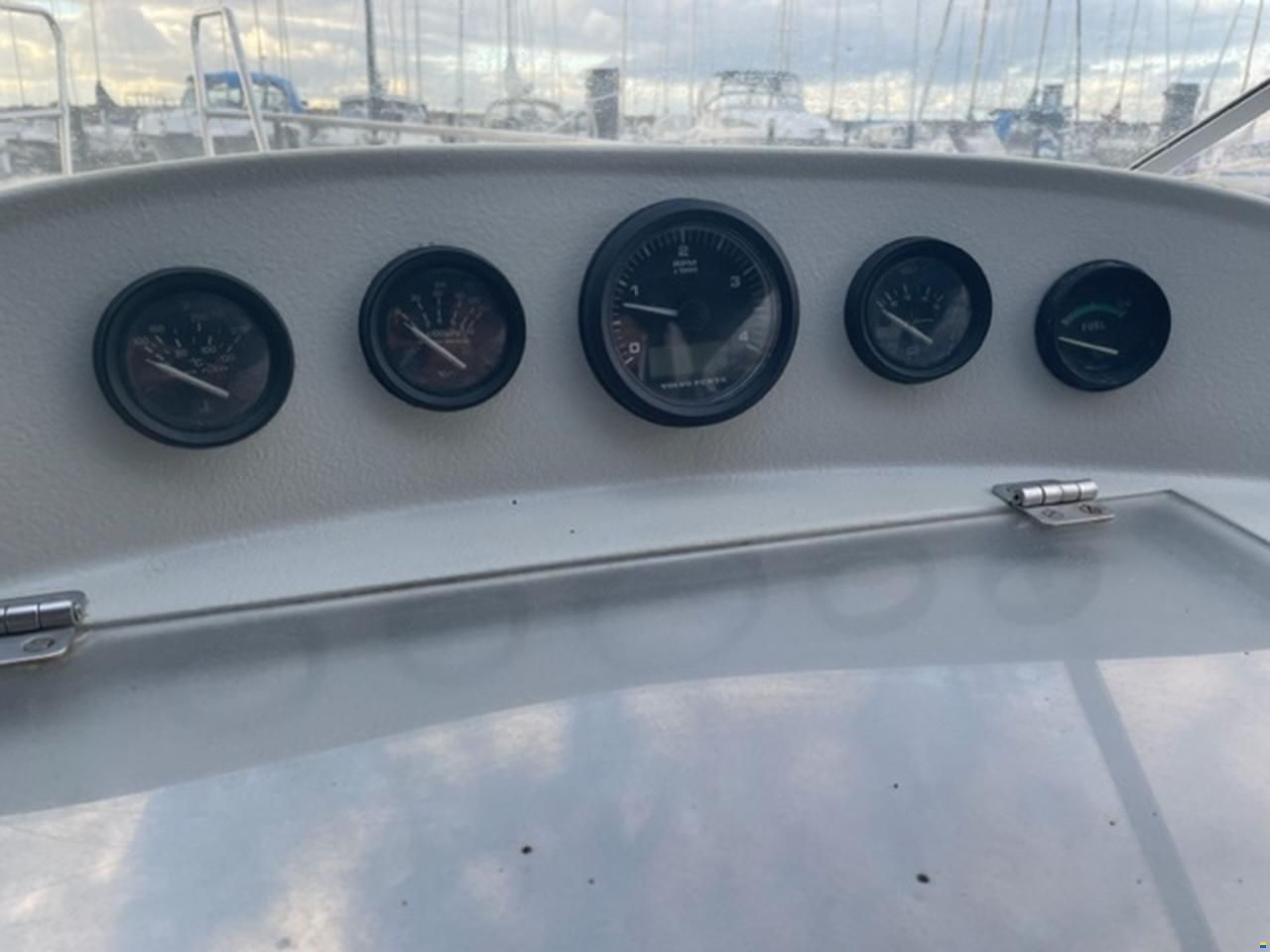 Marex 7100 Sport Cruiser