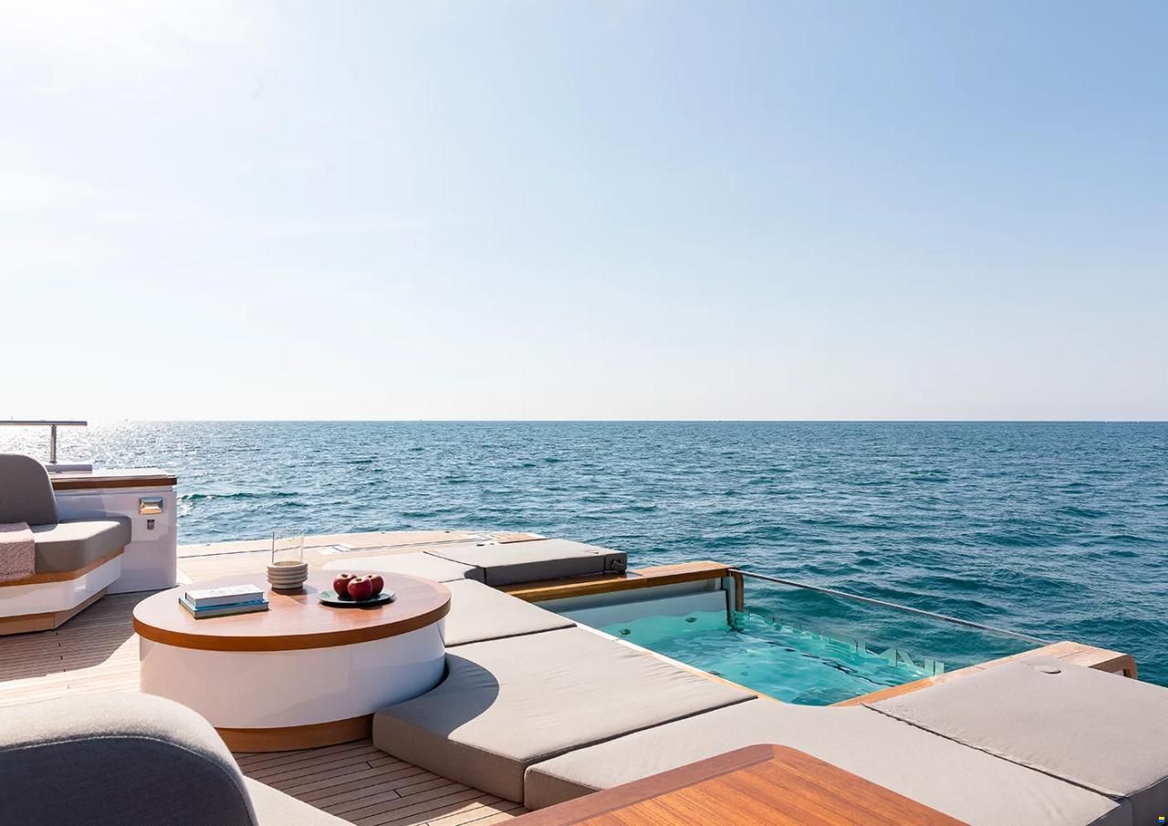 Benetti Oasis 34