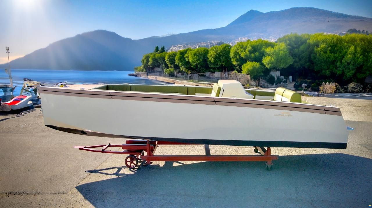 Elektrisch Alu Konsolen Boot "Grafit"