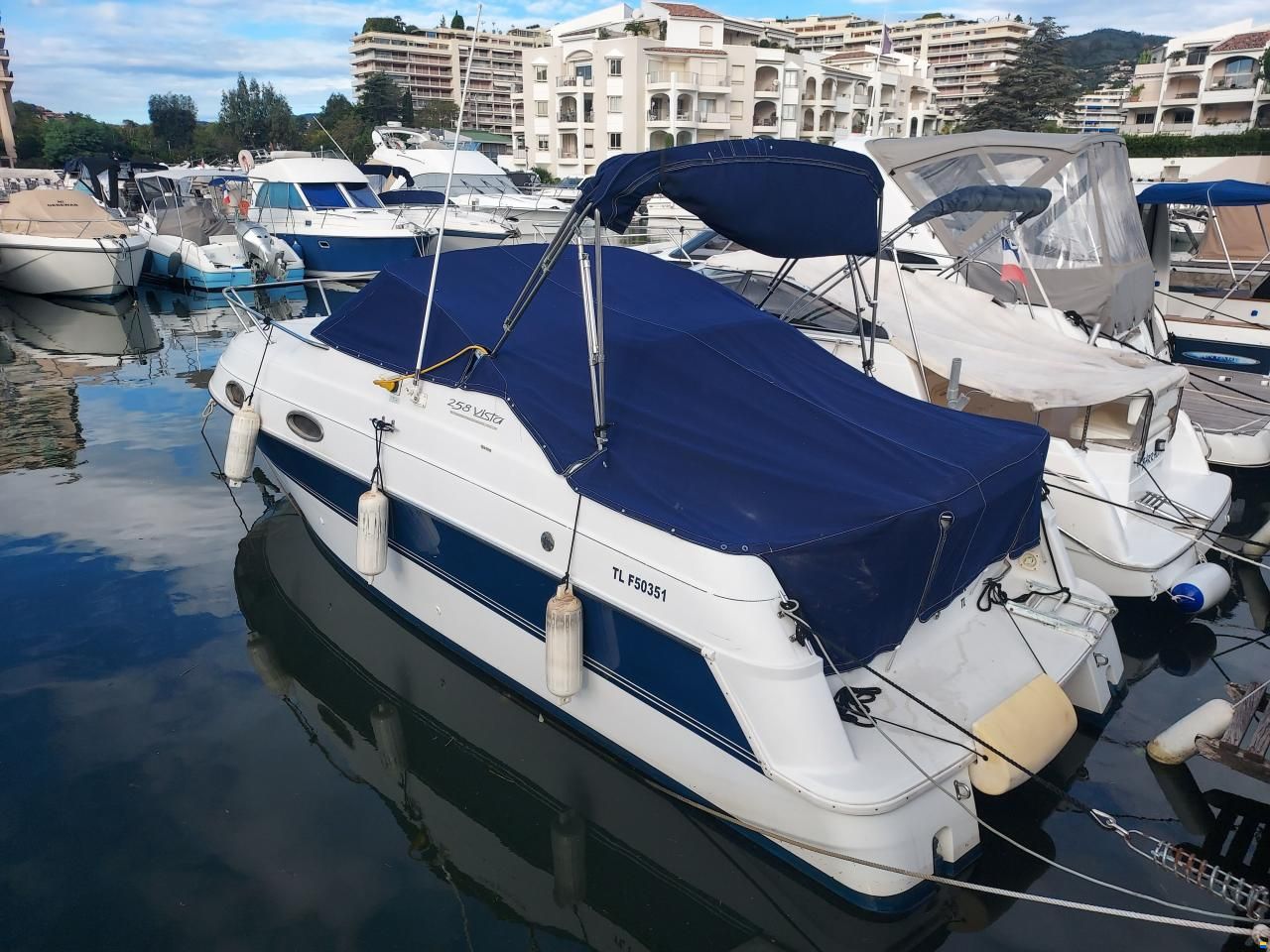 Four Winns 258 vista